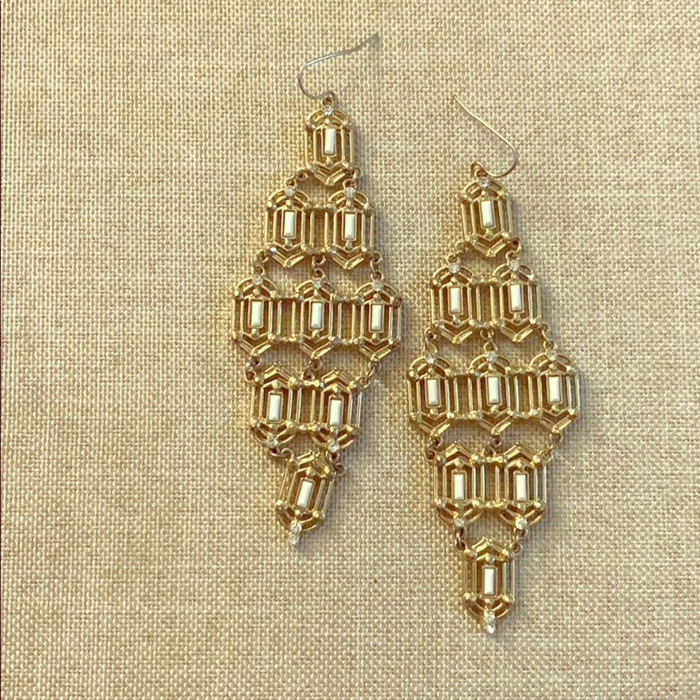2/$15 DEAL UO chandelier Art Deco earrings